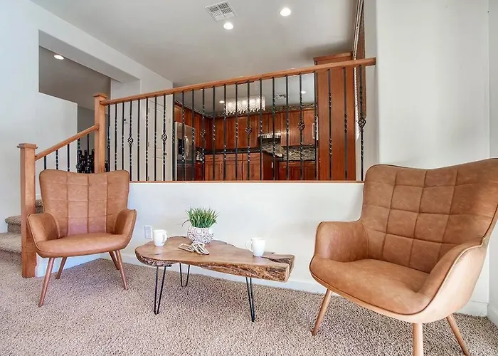 King 5br Tranquil Lux Retreat: Pool, Theater, Fun! * Phoenix
