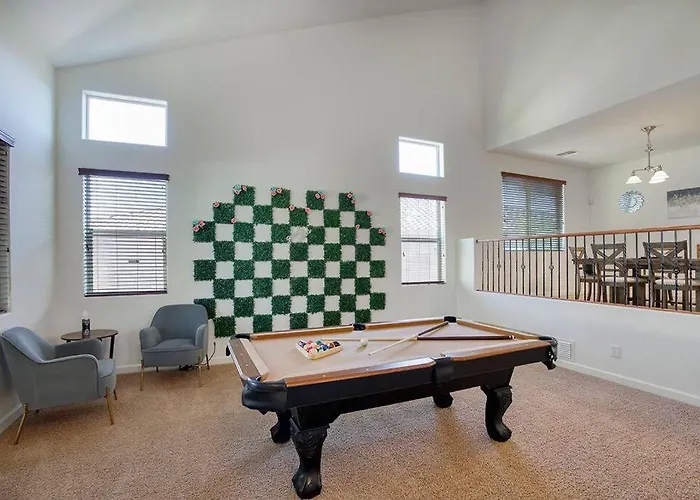 King 5br Tranquil Lux Retreat: Pool, Theater, Fun! Ferienhaus Phoenix